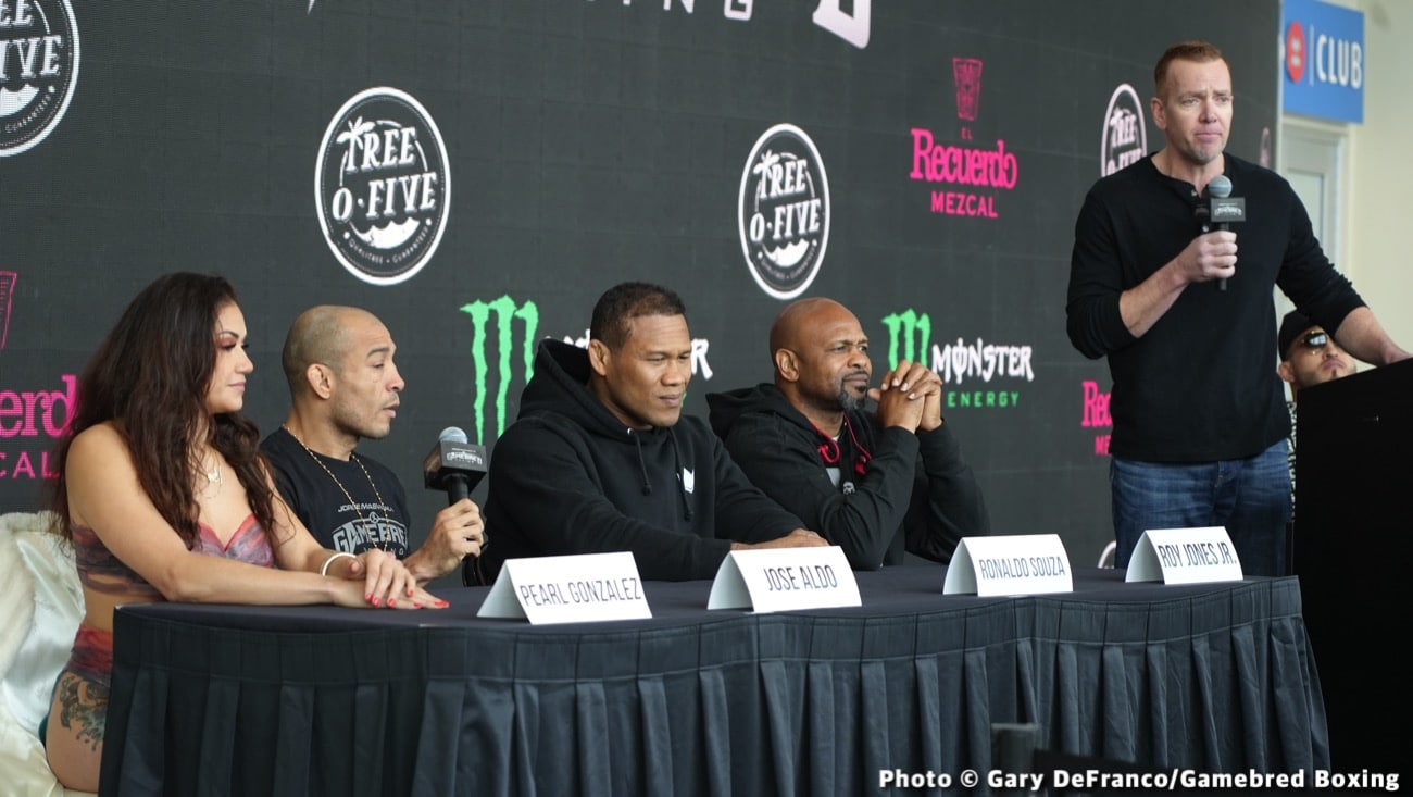 What Time Is Roy Jones Jr. vs Anthony Pettis Tonight?